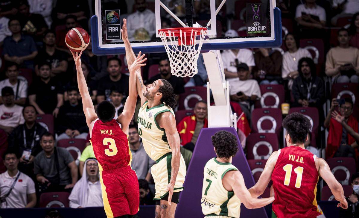 XINGKONG-中国队不断突破！，巴特勒连续二十场比赛得分超过持续失利上演精彩一战的简单介绍