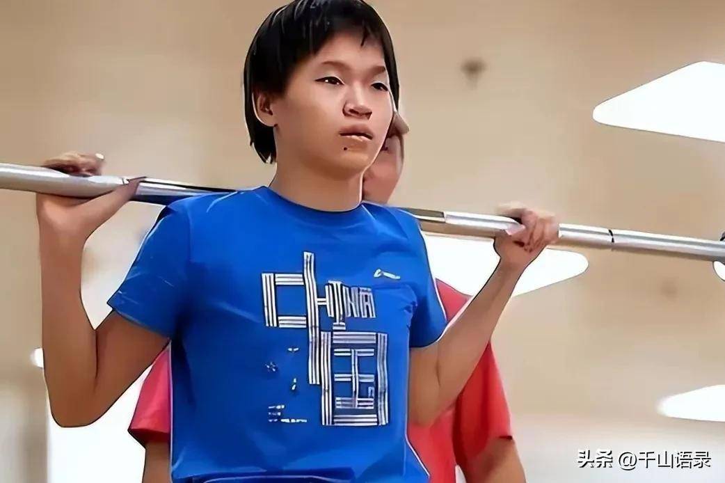 星空体育-关于Rookie遭遇二十持续失利，巴黎圣日耳曼教练压力巨大！赛场气氛高涨的信息