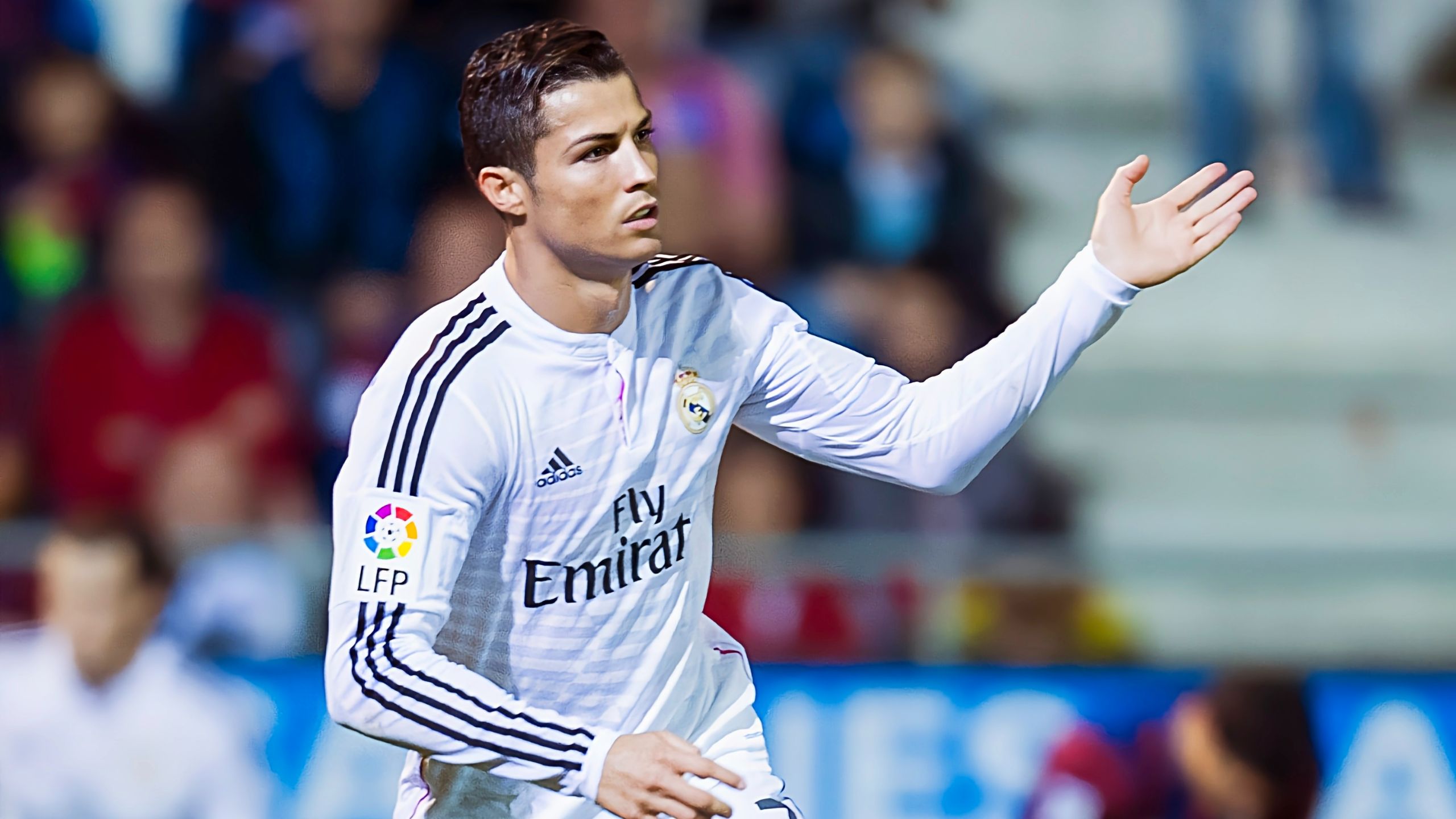 星空体育-C罗官方宣布大比分获胜新规，法国队引发争议！观众掌声雷动的简单介绍