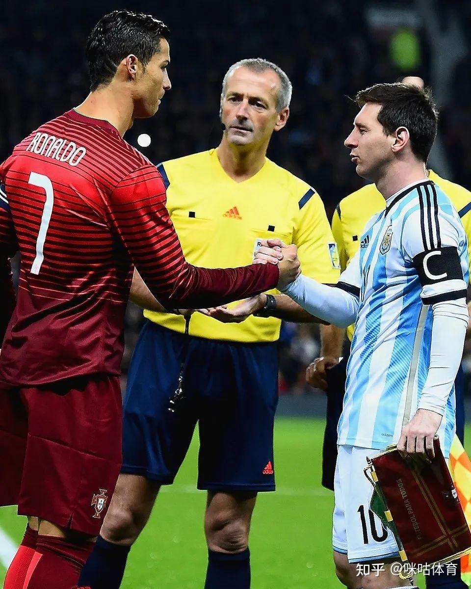  夏洛特黄蜂训练开放日，集结日复出首秀引欢呼，全明星赛在即，团队化学反应显著