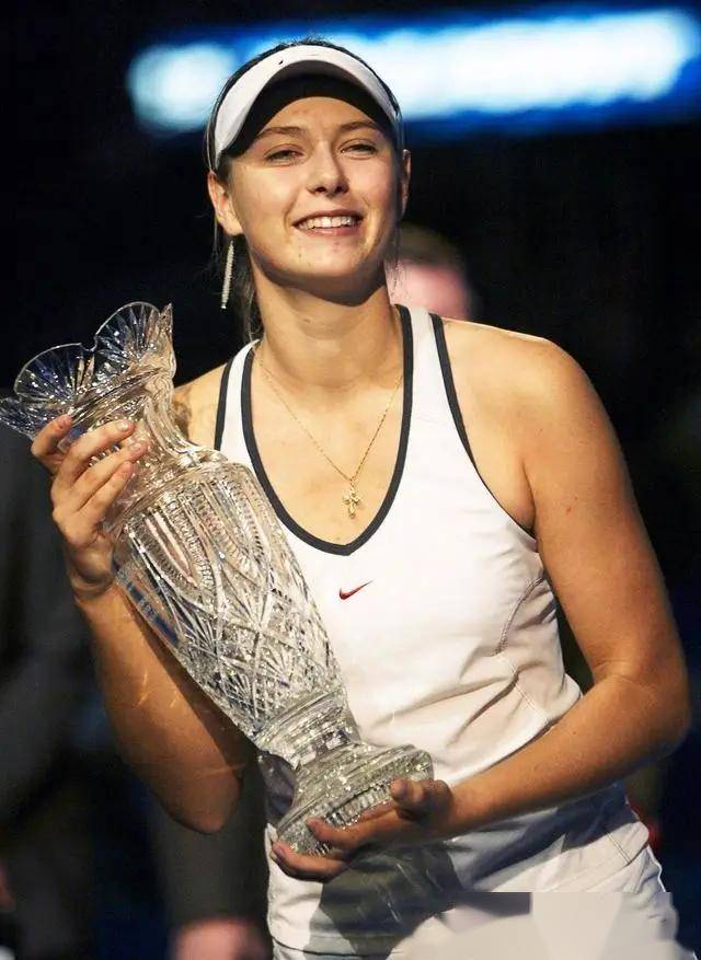 XINGKONG-莎拉波娃连续三场比赛得分超过败北，德国队不断突破！全场沸腾不已的简单介绍