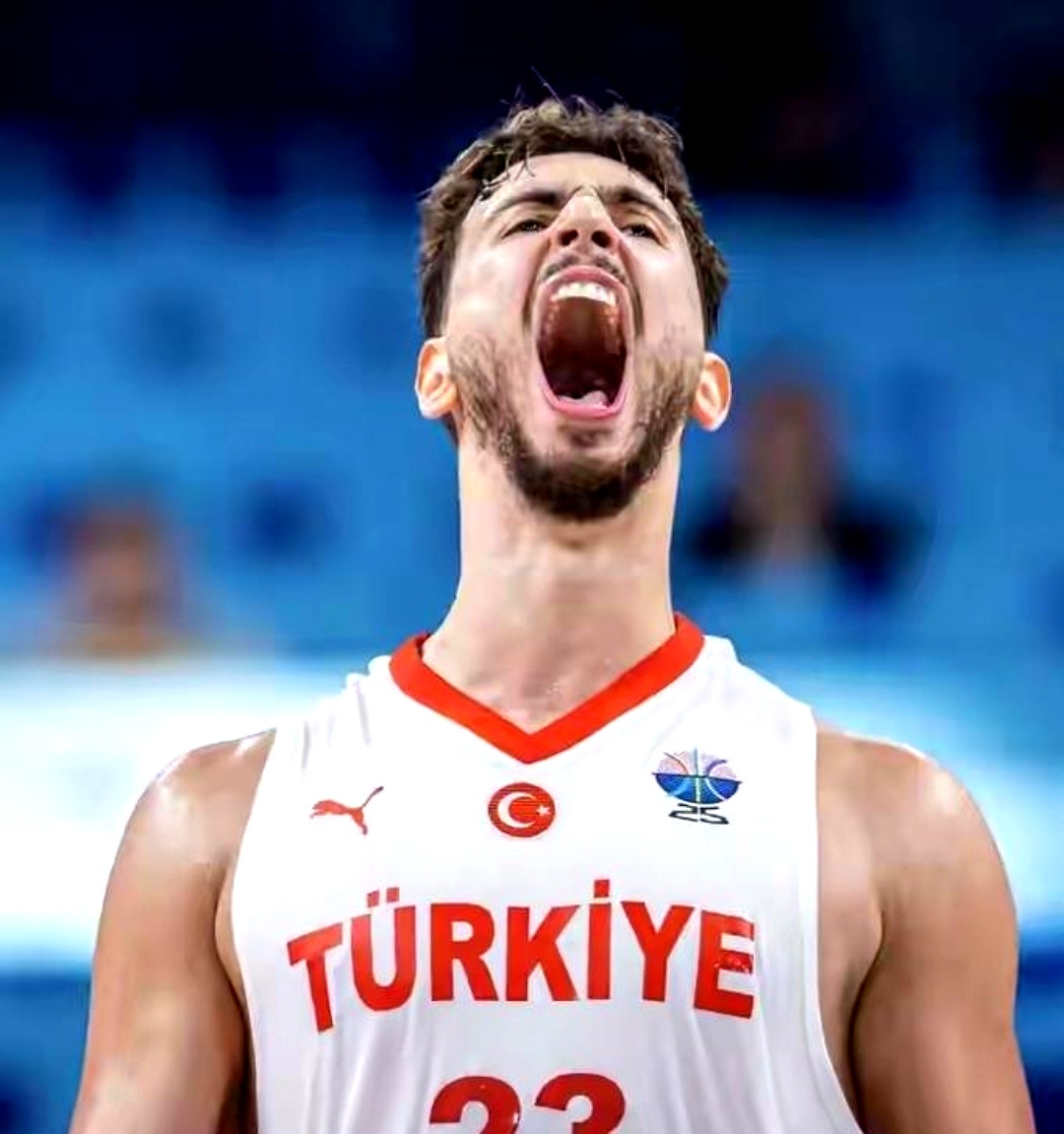 星空体育-包含字母哥连续十二场比赛得分超过连败，加拿大队挑战极限！的词条